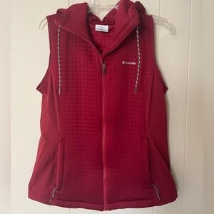 Columbia Quilted Maroon Vest